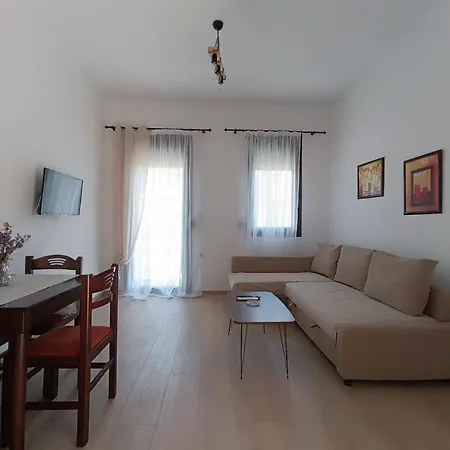 Marilou Apartment Fourka