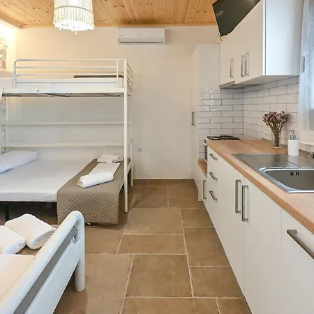 Marilou Apartman
